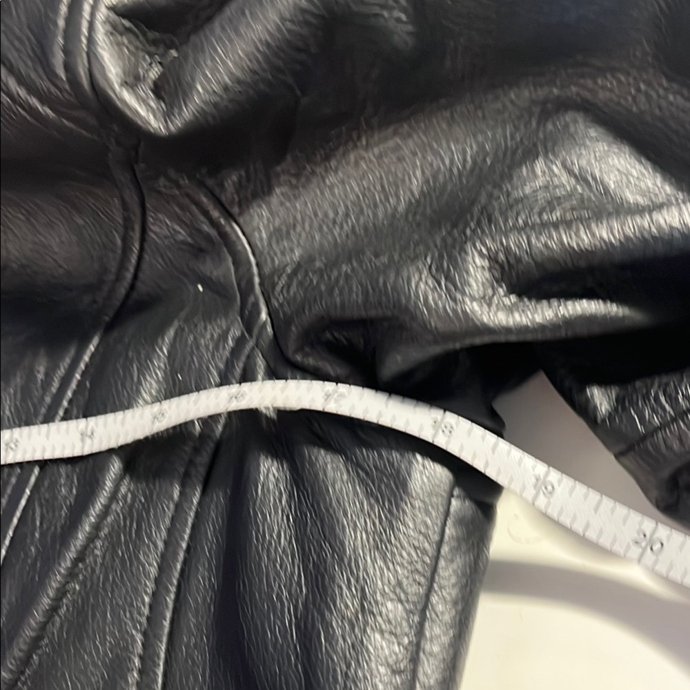 🎉HP🎉EUC Harley-Davidson Black Metallic Studded Leather Jacket- pockets/zips Sz M - Picture 12 of 13